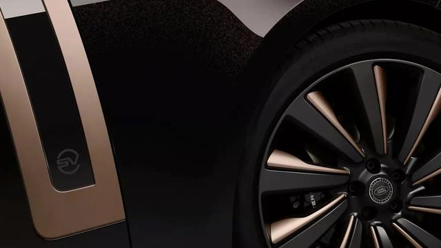 行政級SUV來了,車長5258mm,配23英寸輪圈+直六發動機,限量12臺