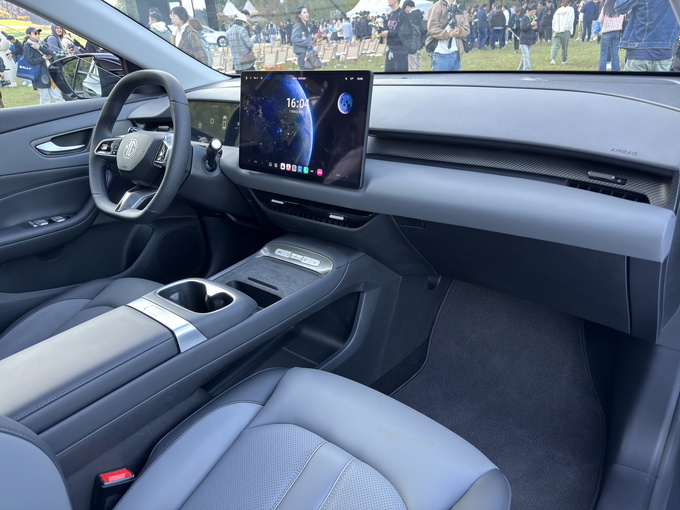 全球標準純電后驅SUV MG ES5開賣 主打大空間 不暈車 寵物愿意坐