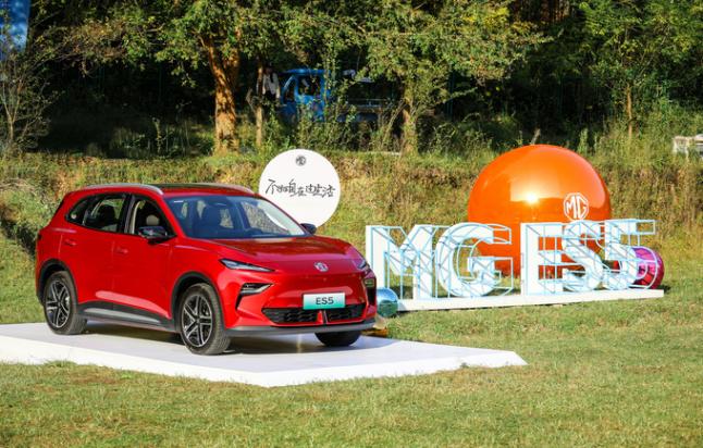 全球標準純電后驅SUV MG ES5開賣 主打大空間 不暈車 寵物愿意坐
