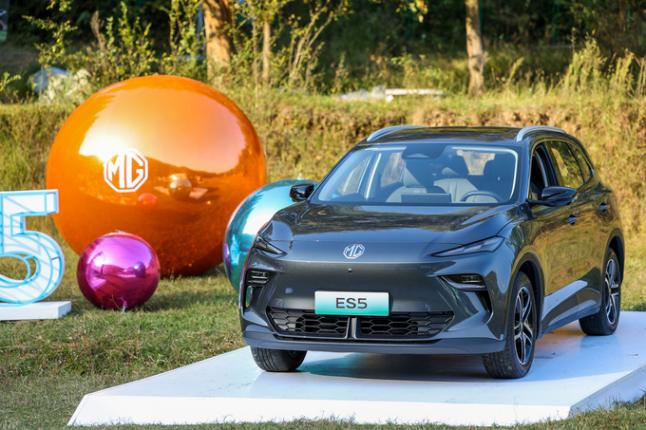 全球標準純電后驅SUV MG ES5開賣 主打大空間 不暈車 寵物愿意坐
