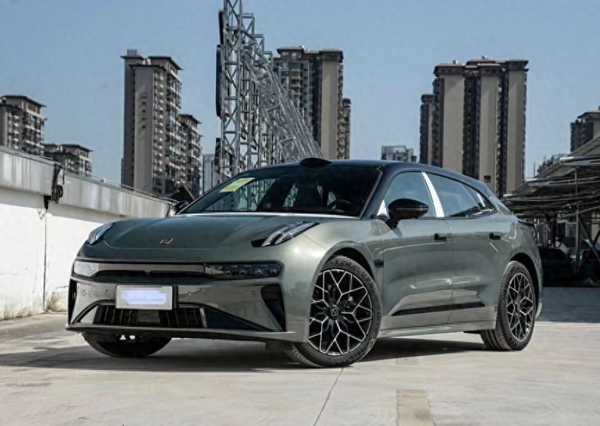 30萬提了極氪001,2個月后再開特斯拉modely,車主表示:差距明顯