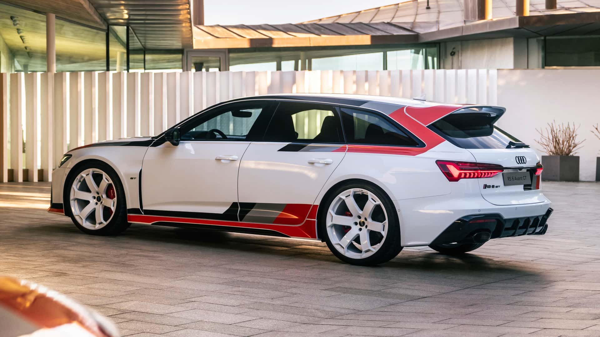 限量66臺 奧迪RS 6 Avant GT將于12月26日預售 3.3秒破百